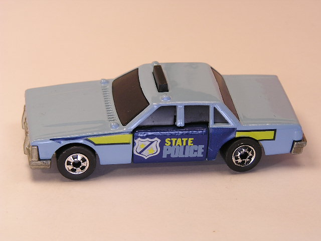 Vintage 1983 Hot Wheels Crack Ups Crunch Chief Blue State Police Car Crash